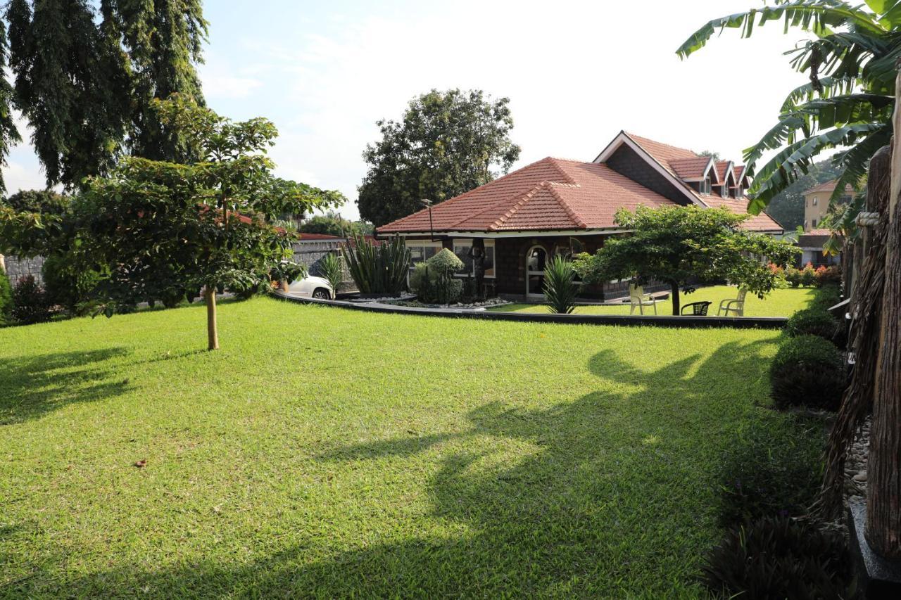 Stallion Place - Bed And Breakfast Kampala Exterior photo